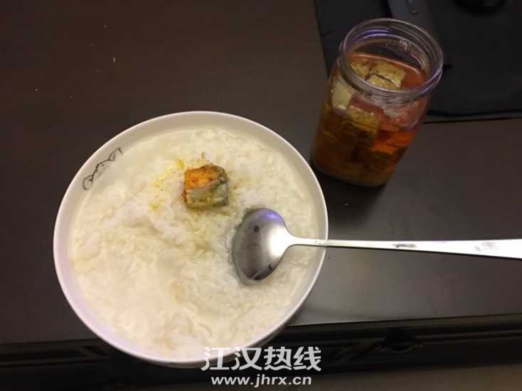 一碗白米饭,几块豆腐乳,是不是太简单哒