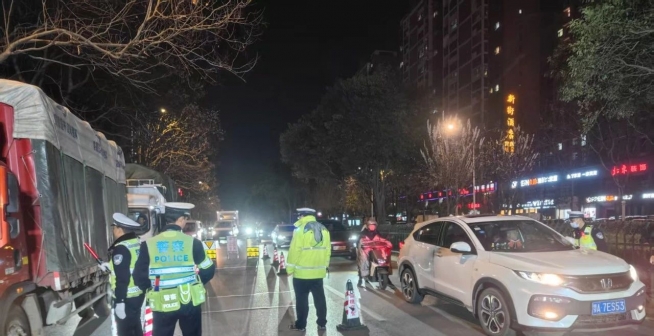 	加大查处！仙桃多地拍下的画面
