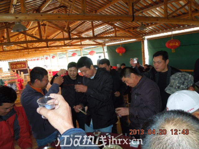 2013仙桃钓鱼协会换届选举现场 044.jpg