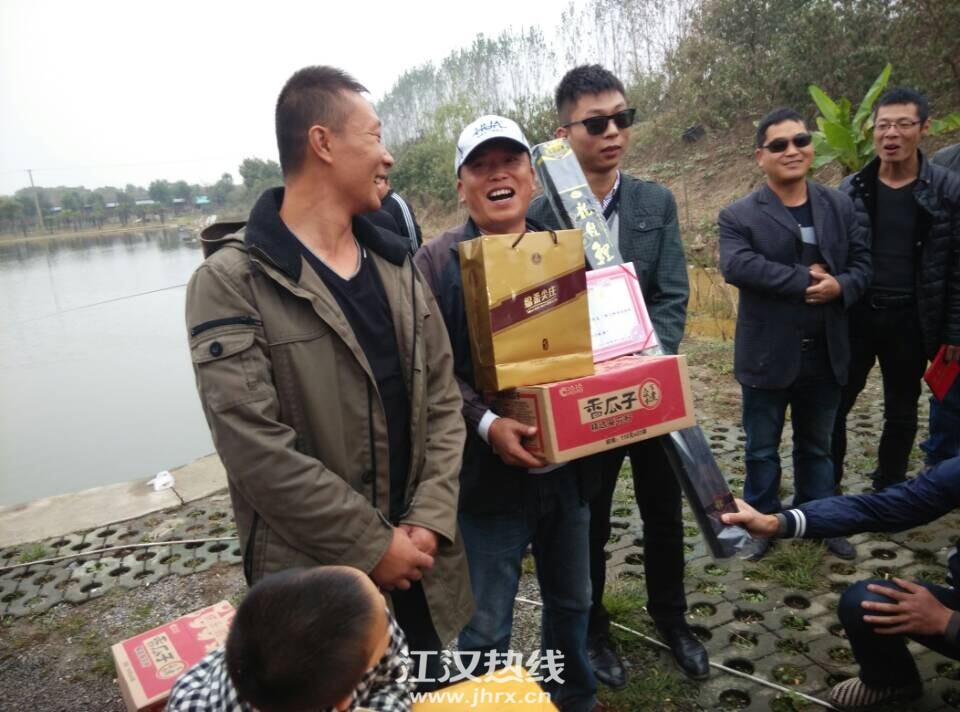大卫捍卫冠军奖品