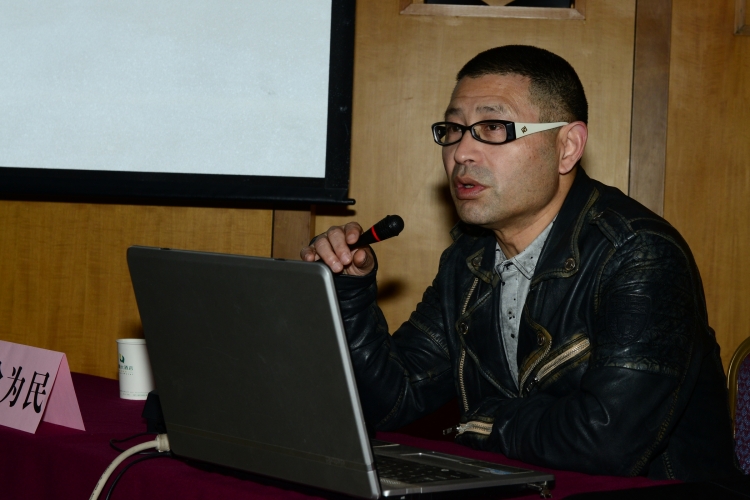 湖北省摄影家协会副主席徐为民作题为《摄影和艺术摄影》的专题讲座