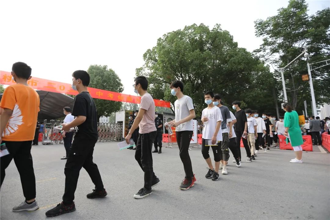 104715jwccx8070bydwri3.jpg