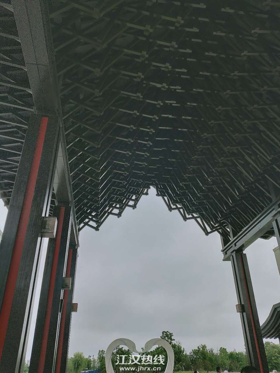 front2_0_FvJe7L8DNyF1DqbwFE-WdYLbsnba.jpg