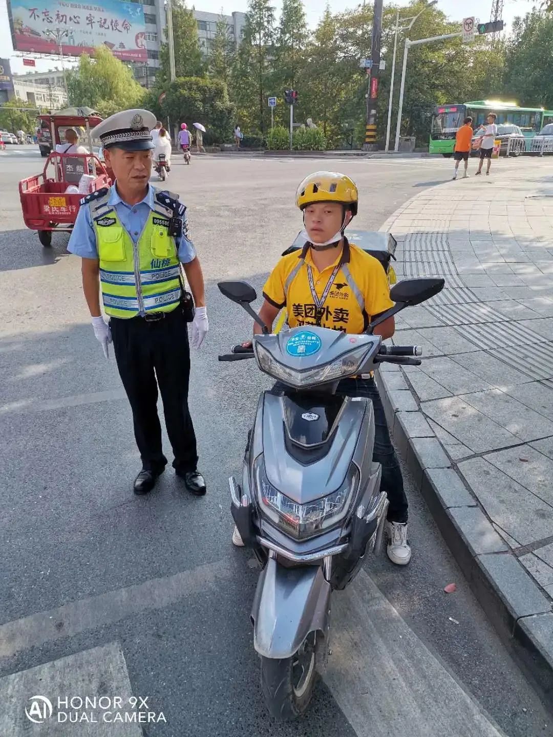 100138s9jocrkz67pnpprp.jpg