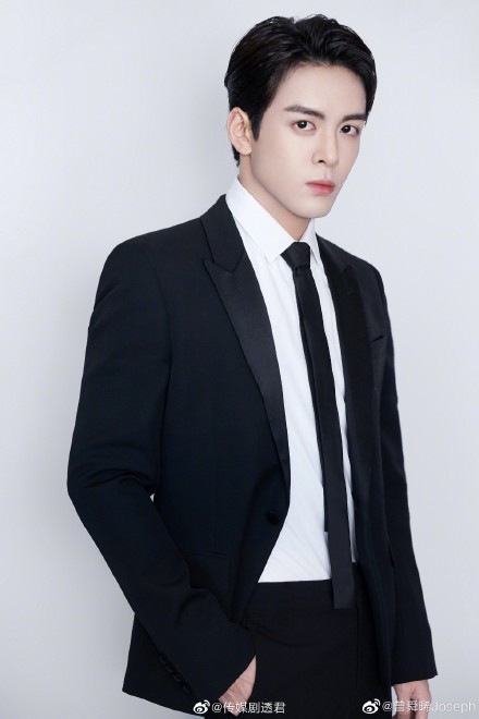 e9659674gy1gem6fsj6usj21jk2bc7wh.jpg
