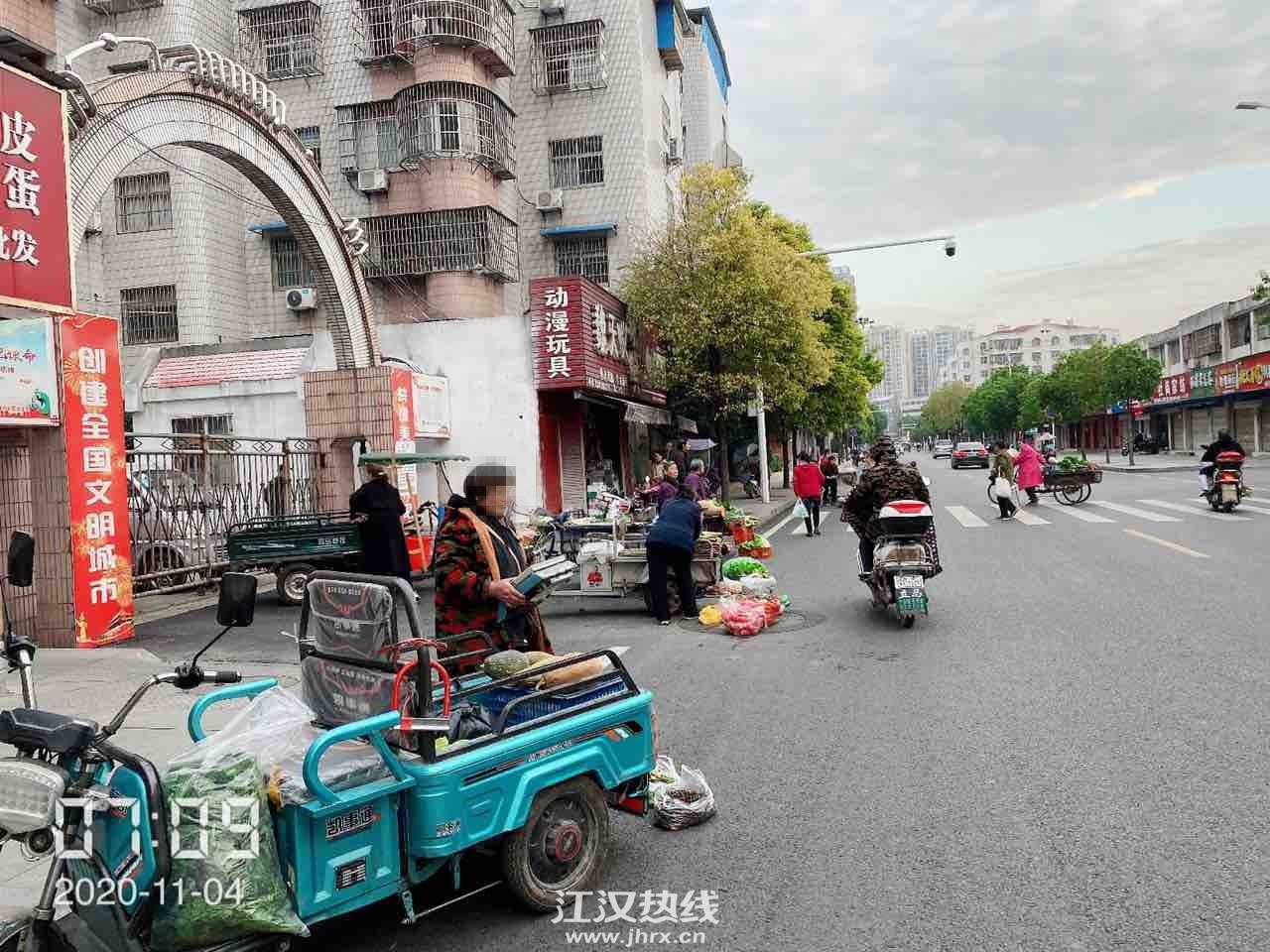080949fazihs7ljwqiq55i.jpg