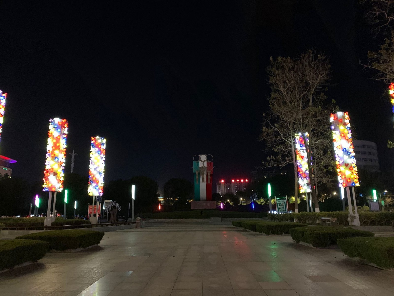 QQ图片20130101030935.jpg