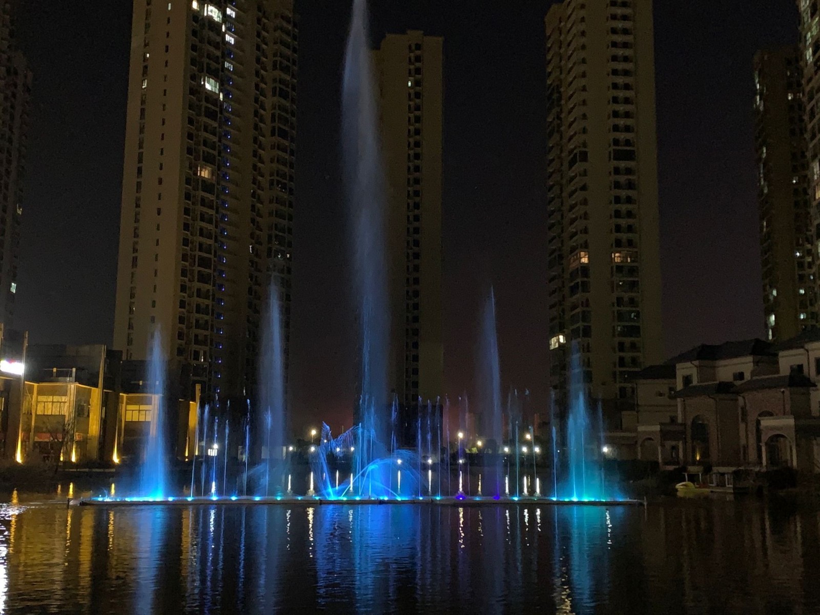 QQ图片20130101031006.jpg