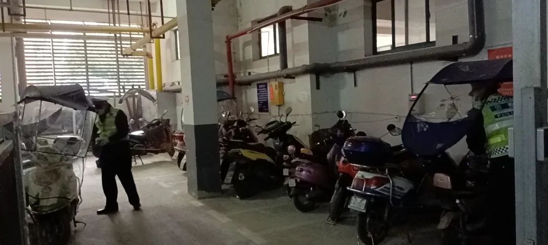 185134o2e63je3gj3a1eg3.jpg