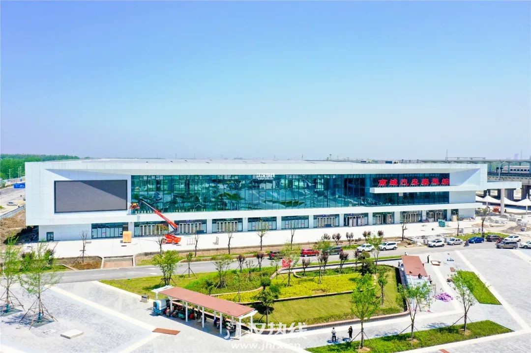 115648inhkggnr49hhgk0x.jpg