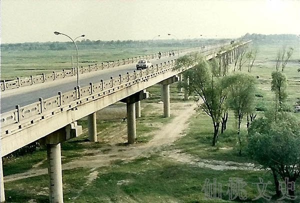 1986年杜台大桥1.jpg