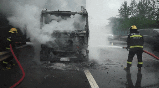 101855gzopxfg6uk03kxbj.gif