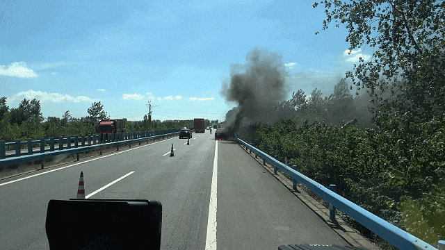 140439h0xe111heeinx57k.gif
