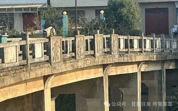 微信图片_2025-10-20_090757_296.jpg