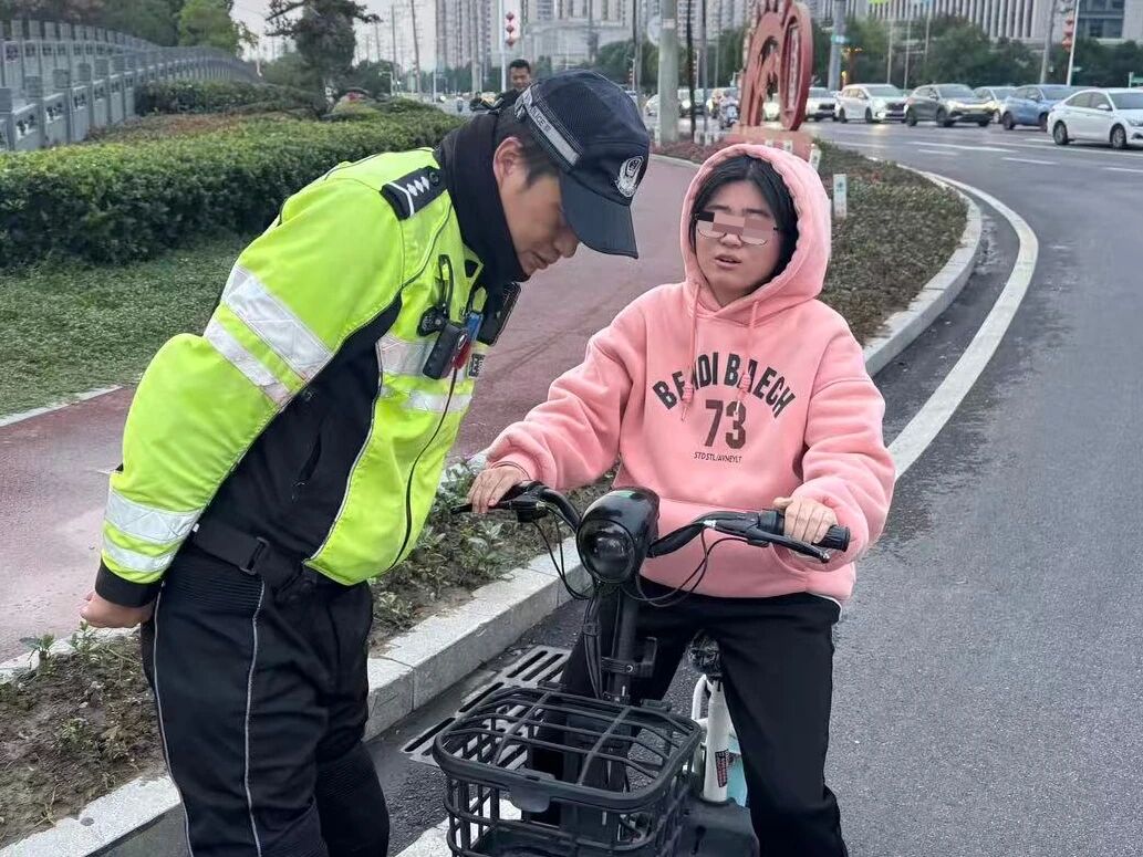 微信图片_2025-10-23_070316_660.jpg