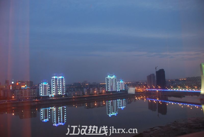 赣州夜景1.jpg